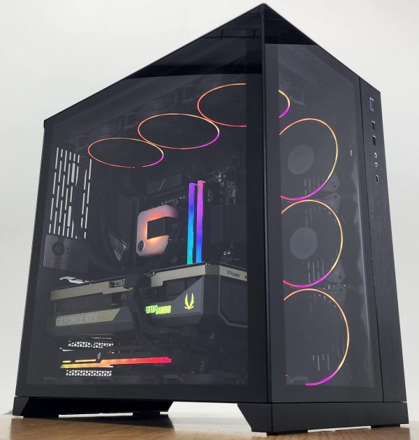 Gaming PC Ryzen 7 9700X 32GB RAM 2TB SSD RTX 5080 16GB Windows 11 Computer